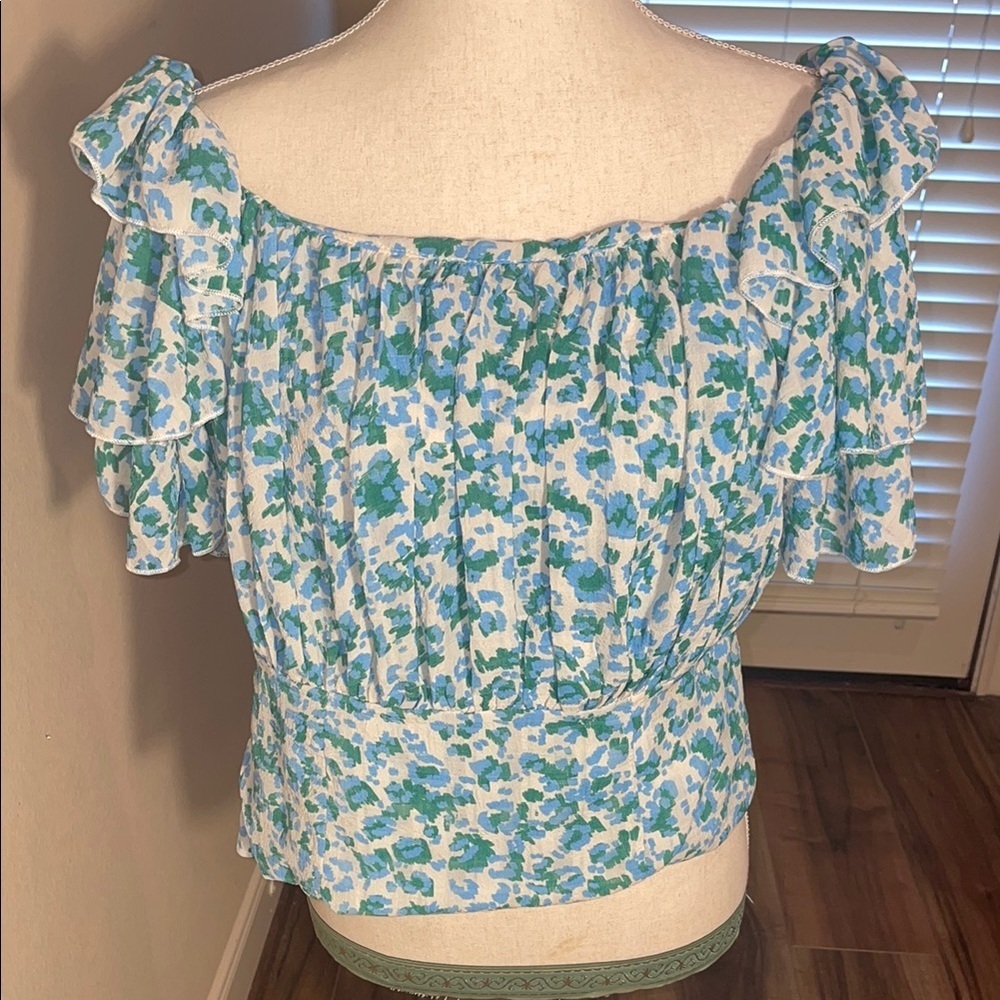 Molly Bracken On or Off Shoulder Cottagecore Feminine Boho Cropped Summer Top
